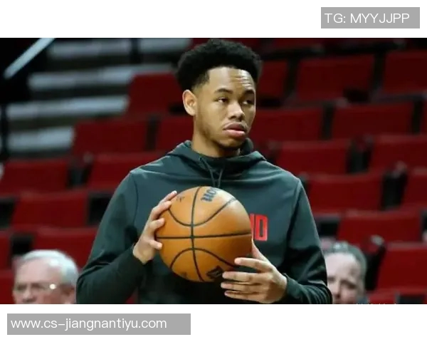 西蒙斯谈加盟开拓者与绿军的角色差异强调需适应新环境找到个人节奏 西蒙斯谈加盟开拓者与绿军的角色差异强调需适应新环境找到个人节奏