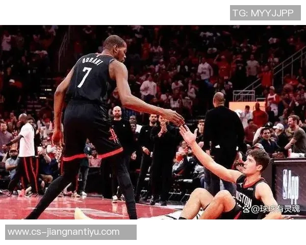 乌度卡坦言防守失误未能有效应对乔治与马卡的身体对抗挑战